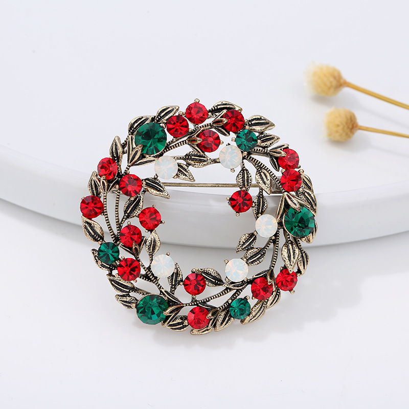 Christmas series jewelry brooc - đánh giá và giá Embroidery Quilting