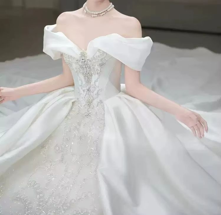 Chic Wedding Dresses Off Shoul - đánh giá và giá Embroidery Beads
